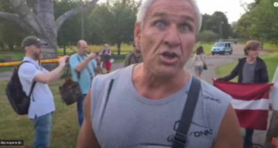 2022-08-24_215752.jpg